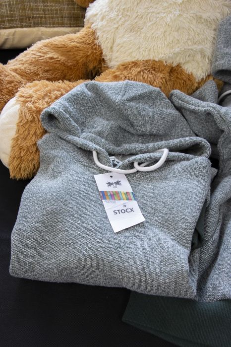 Haine noi cu eticheta