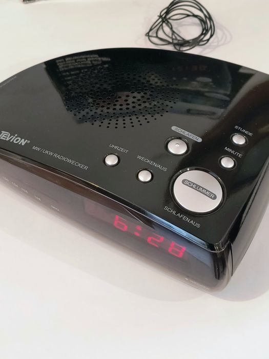 Radio cu ceas digital TEVION XL-71202