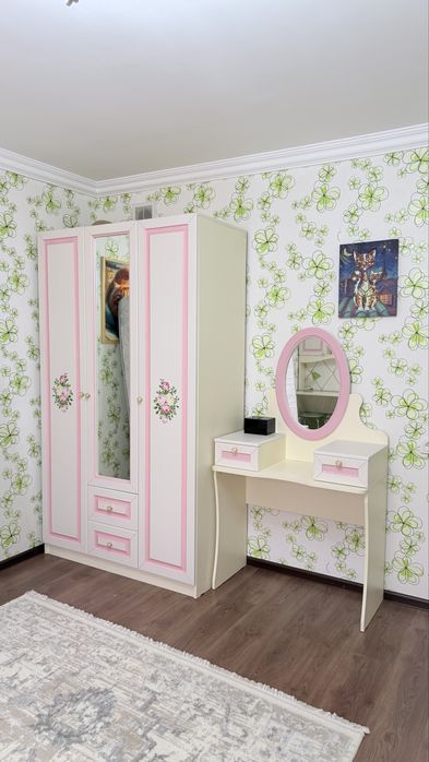 Комплект мебели для детской