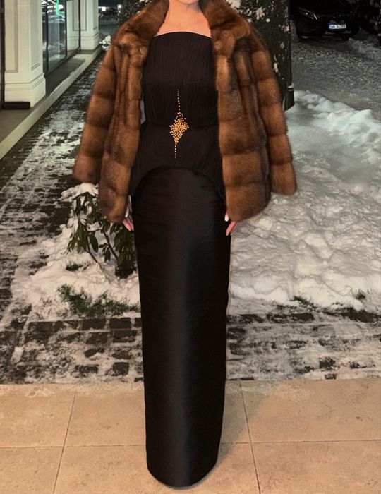 Vand rochie eleganta,stare impecabila