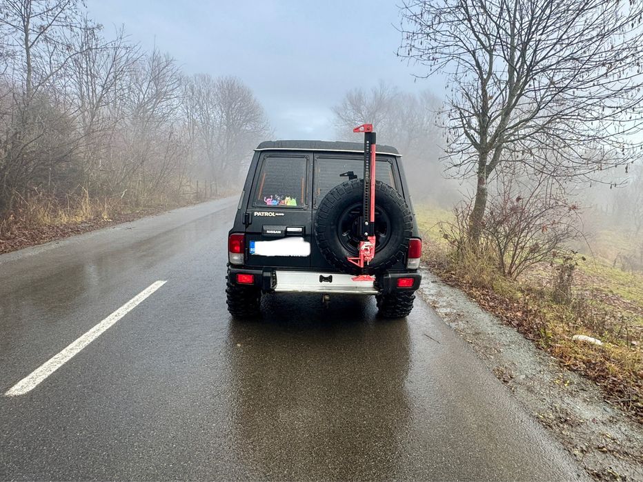 Nissan patrol y60  ( autoutilitara import spania )