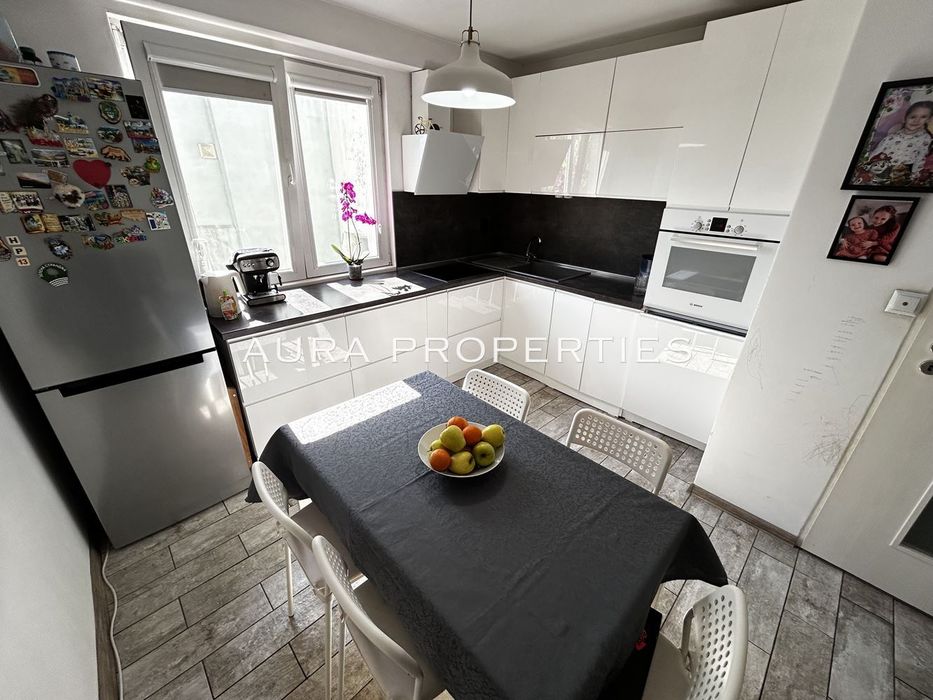 Продава се Двустаен апартамент в Разград, Орел - 78 кв.м за 1079 €/кв.м - Снимка #6