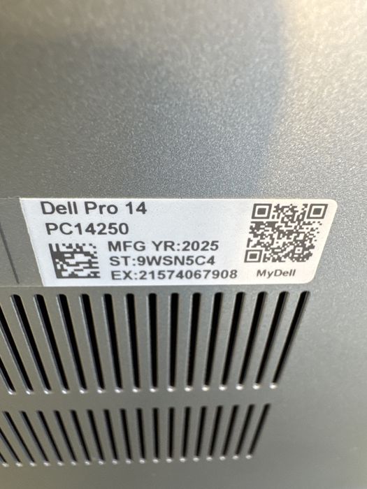 Лаптоп Dell Pro 14 PC14250 Ultra 5 235U 32RAM