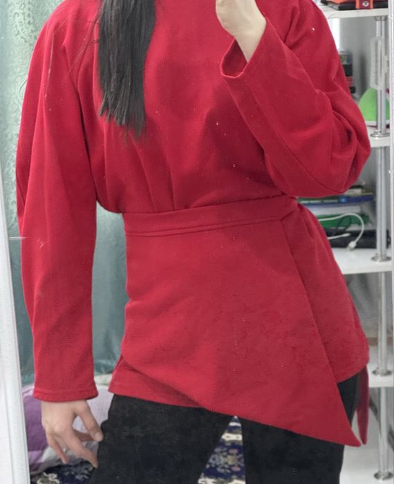 Кофта и сапоги в хорошем качестве