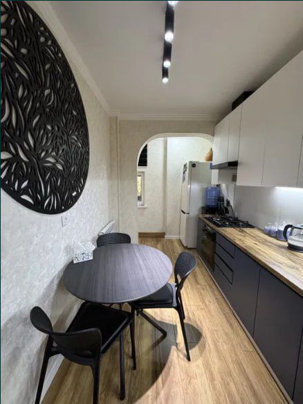 Квартира на Ц6-Пожарка 3/6/9 общ пл 72м Евро с обстановкой