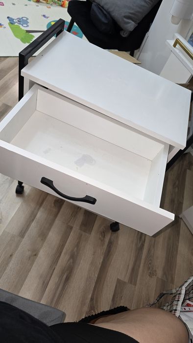 Помощник для мастера, этажерка