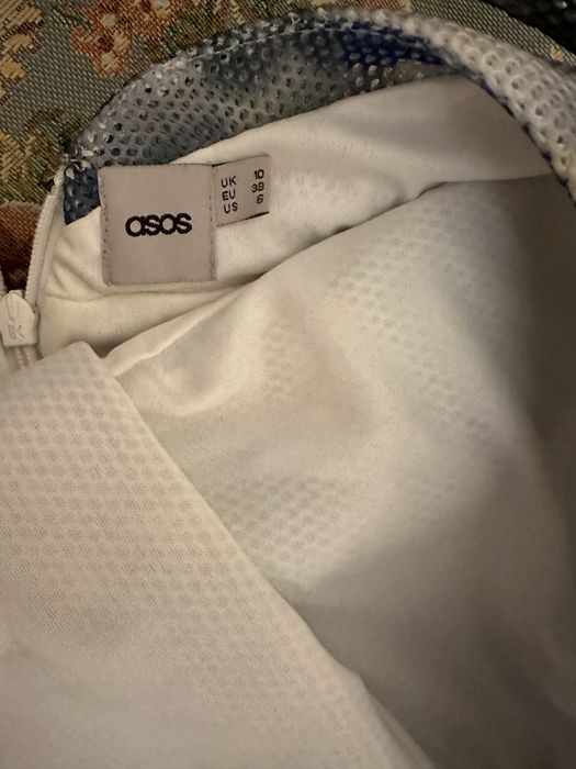 Платье на одно плечо Asos