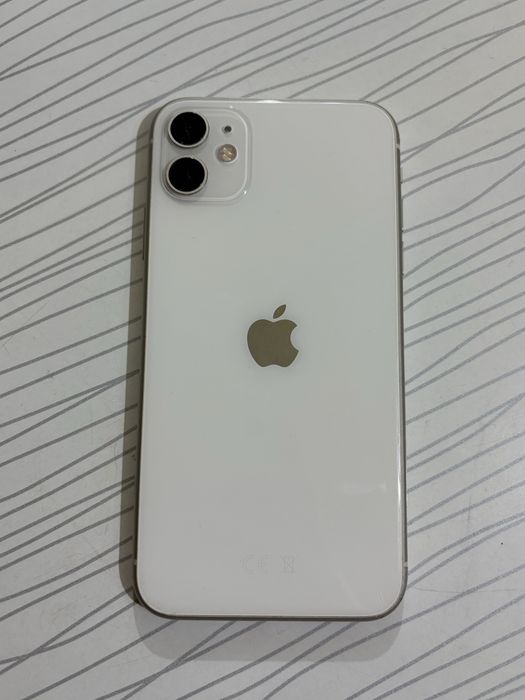 Айфон 11, белый, 128ГБ