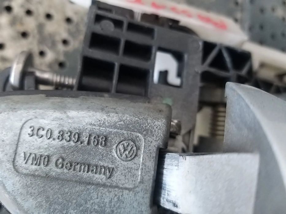 Maner broasca usa dreapta spate vw passat b6 3c 3c0839168
