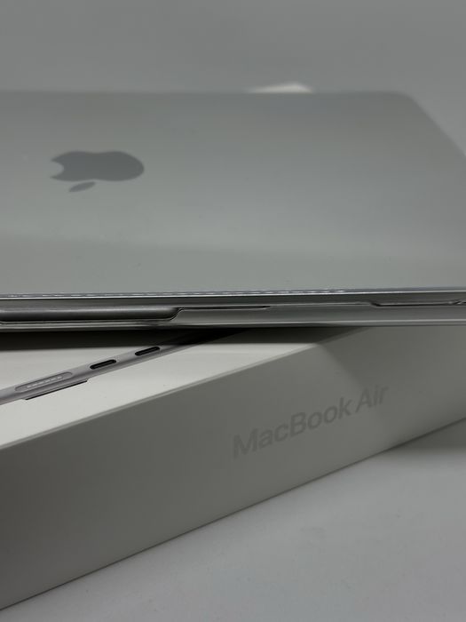 МакБук Эир М4 MacBook Air M4