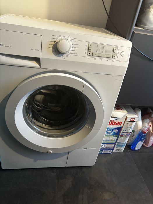 Продавам пералня Gorenje W6403/S за части