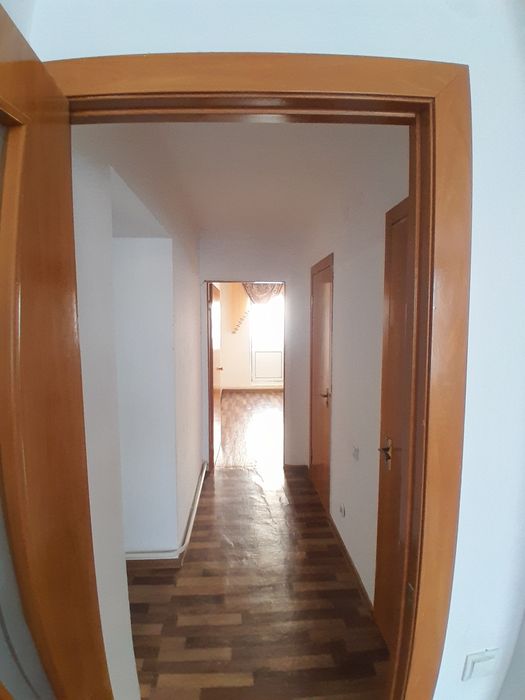 Продам 2 комн.кв в 4 мкр.