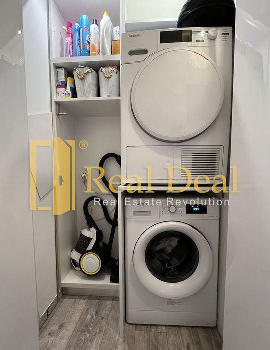 Дава се под наем Тристаен апартамент в София, Център - 85 кв.м за 1250 € - Снимка #8