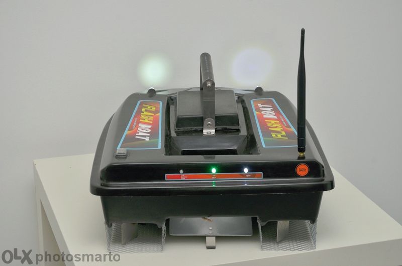 лодка за захранка при риболов, lodka za zahranka