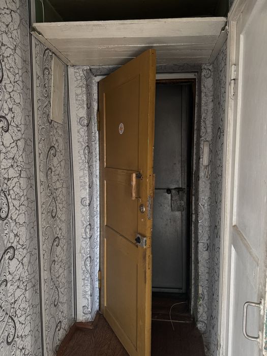 Продам квартиру проспект Республики 55