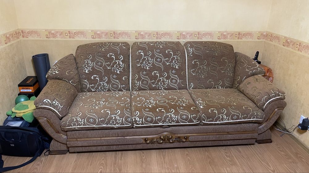 Продам диван и 2 кресла