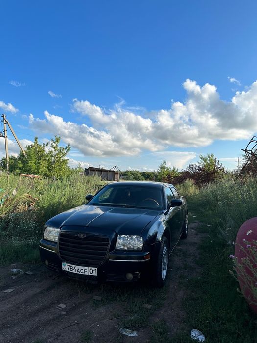 Chrysler 300c  продам