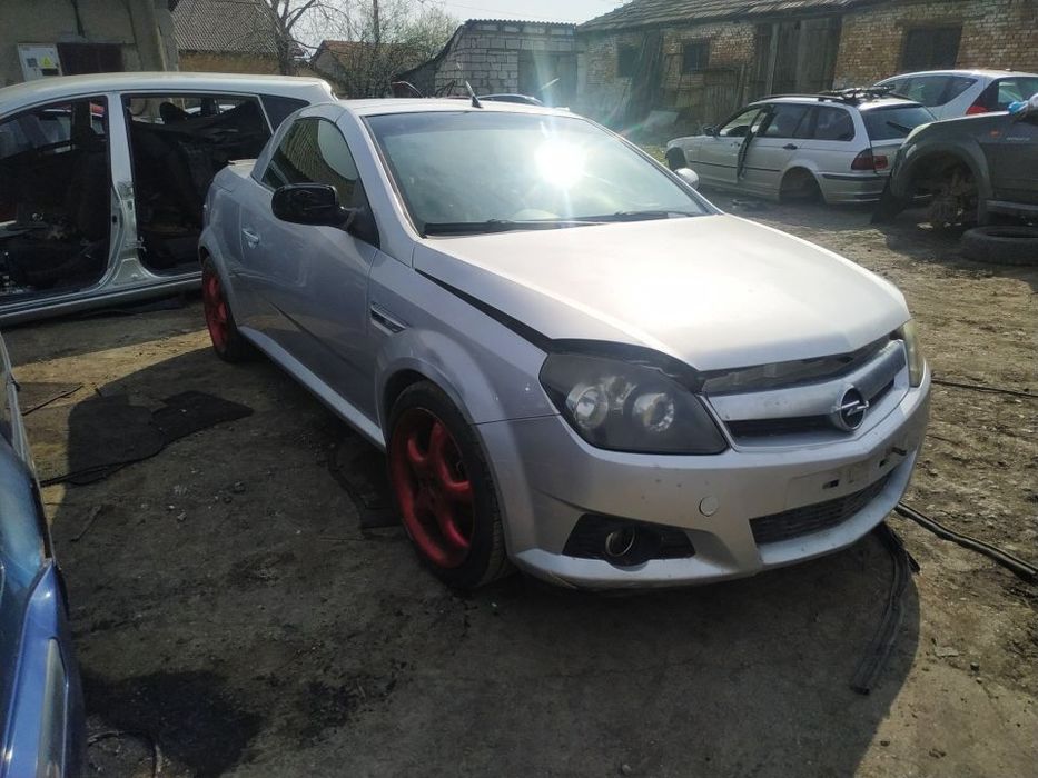 Dezmembrari  Opel TIGRA B TwinTop  2004  > 0000 1.8 Benzina