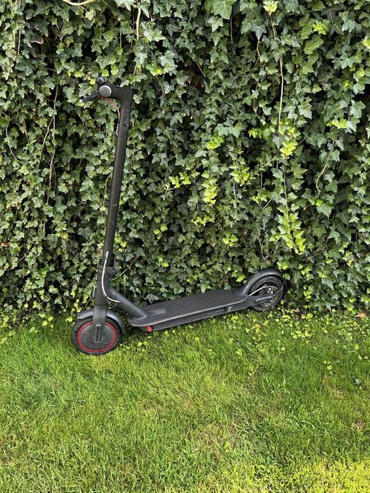 Trotineta electrica Xiaomi Mi Pro 2