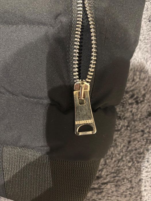 Jeaca burberry originala