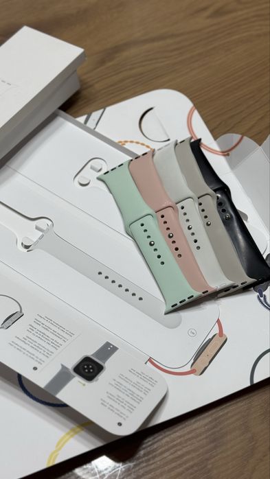 Apple Watch SE 44 мм Silver Aluminum