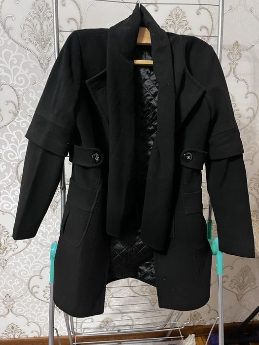 Пальто сатылады срочно новый