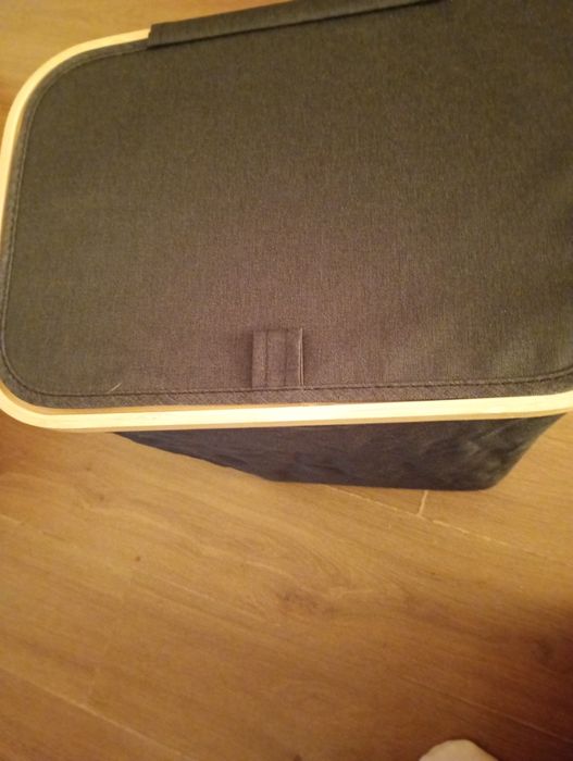 Vand coș pentru rufe