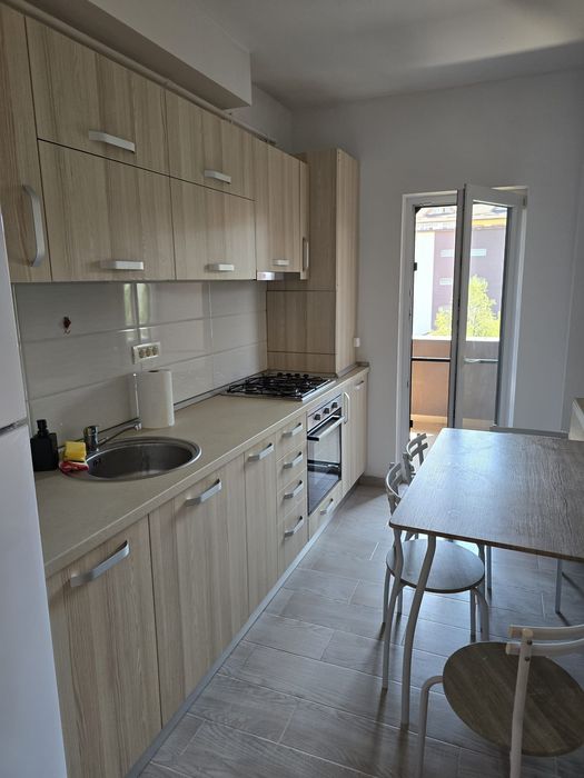 Proprietar garsoniera Militari Residence