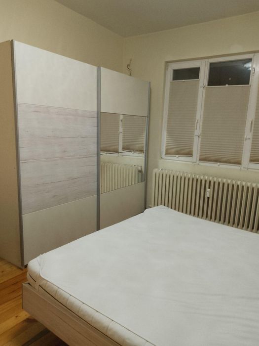 Двустаен апартамент в ж.к. Оборище.