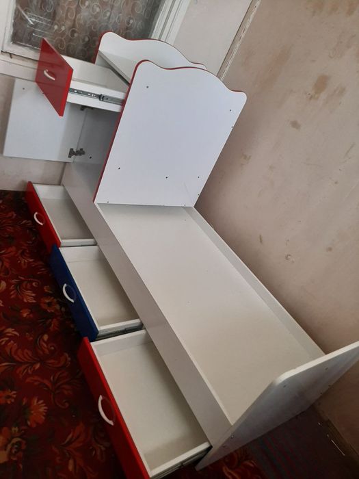 Detskiy kravat sotiladi