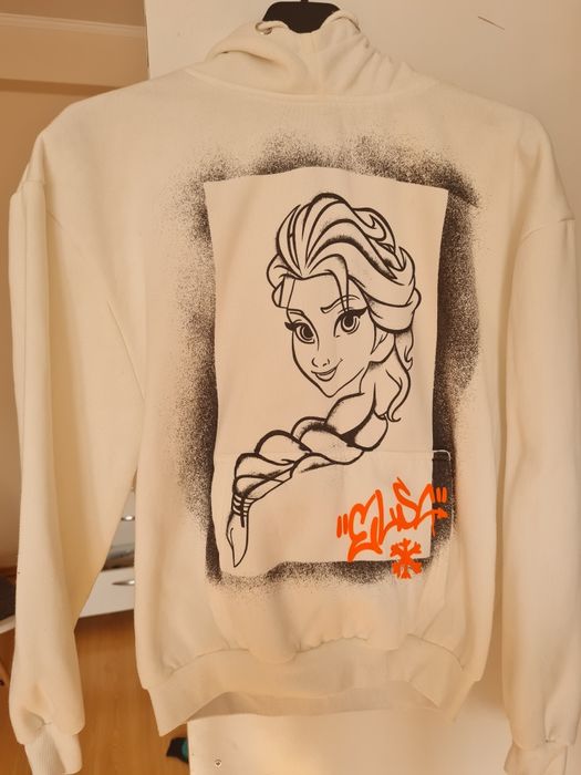 Трендовая толстовка