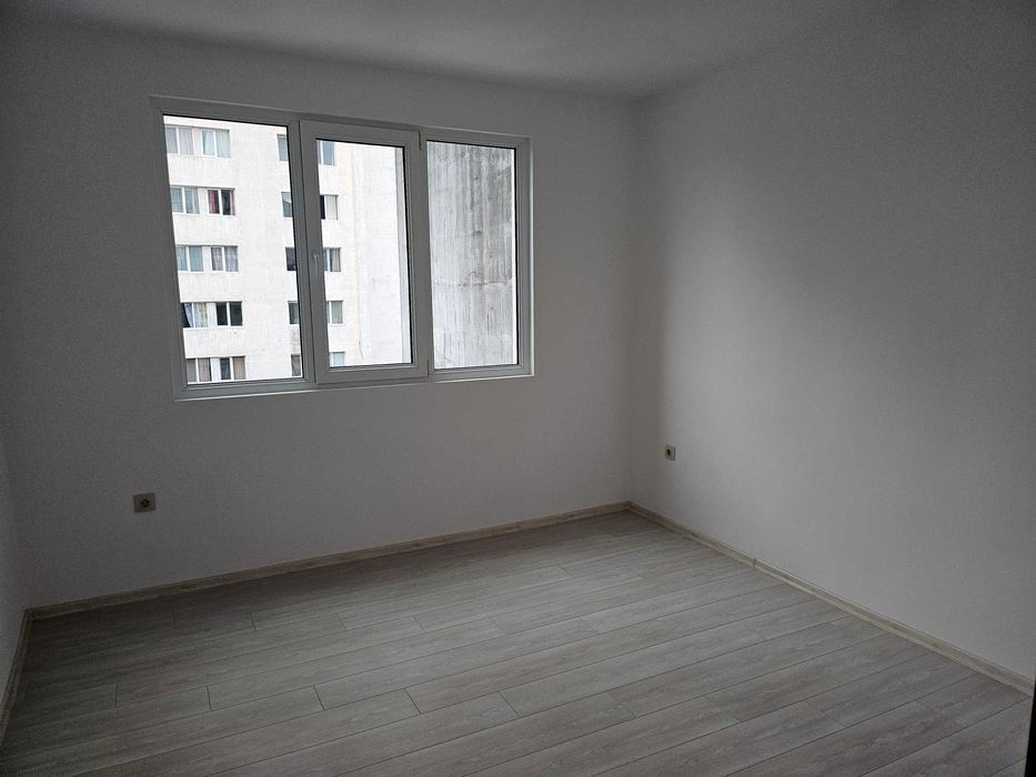 Продава се Тристаен апартамент в Варна, Трошево - 60 кв.м за 2332 €/кв.м - Снимка #5