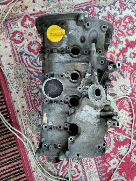 Запчасти на Ларгус