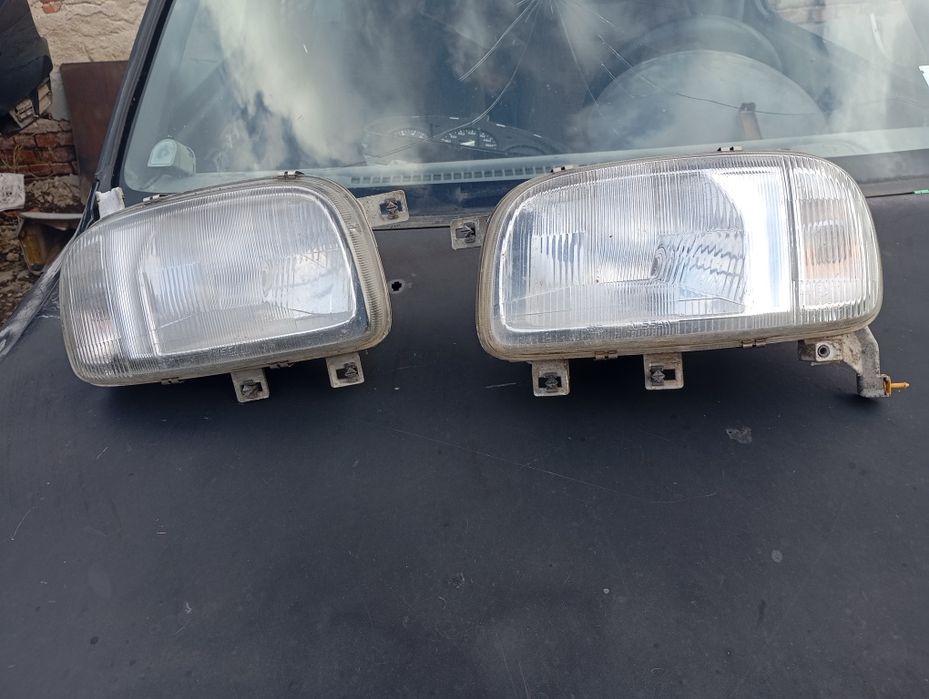 Фарове Nissan Micra K11