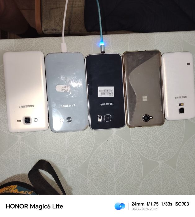 Lot telefoane mobile