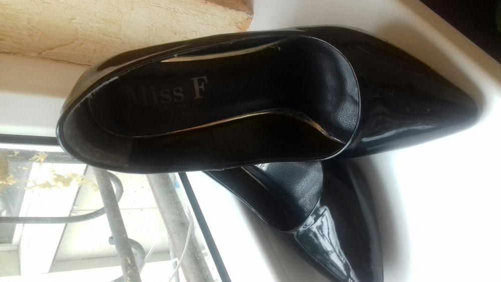 лакированные туфельки