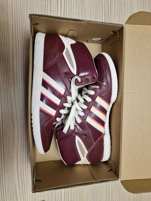 Ghete  Adidas originale noi.