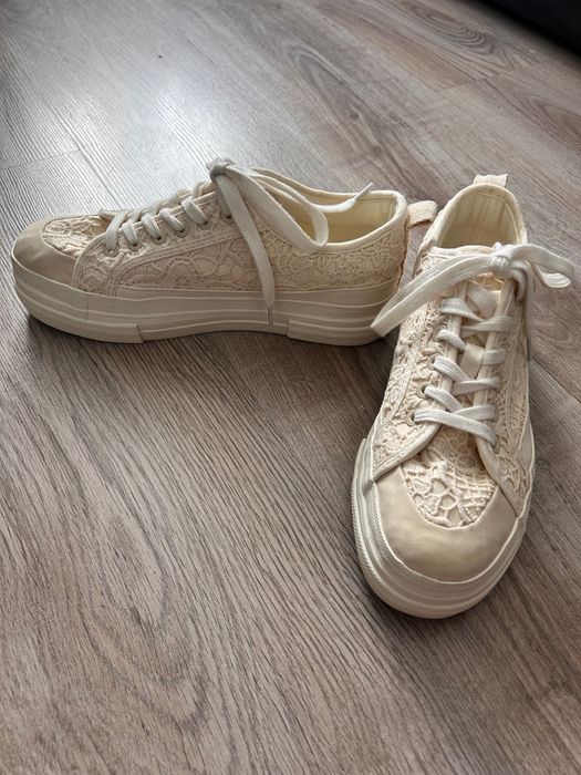 Кецове Reserved дантелени