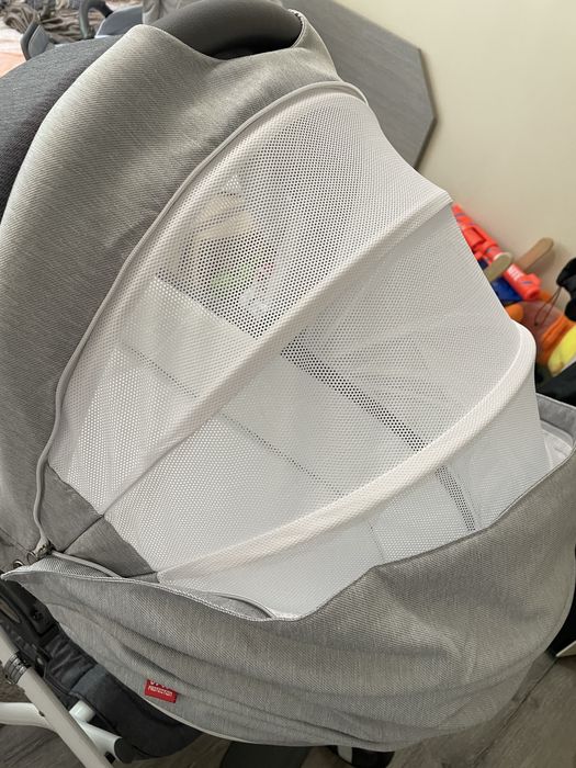 Бебешка количка в много добро състояние!