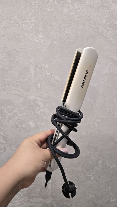 Продам елку в отличном состоянии