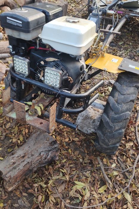 Motocultor  13 kai este încă în garanție schimb cu unul mai Mare diese