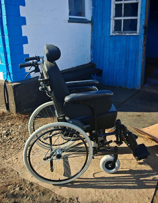 Многофункциональную инвалидную коляску M1