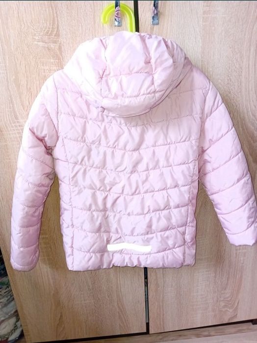 geaca hm h&m roz toamna  iarna 8 9 ani, 134 cm fata fetite