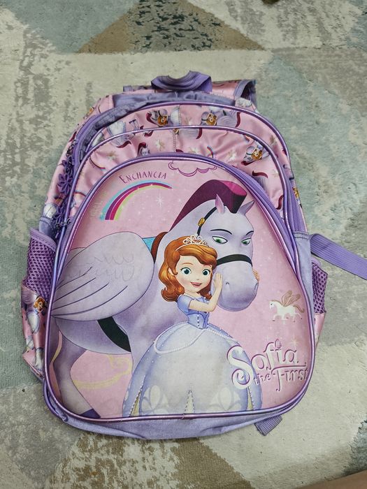 Отдам вещи на девочку