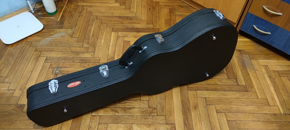 Твърд кейс/куфар за класическа китара