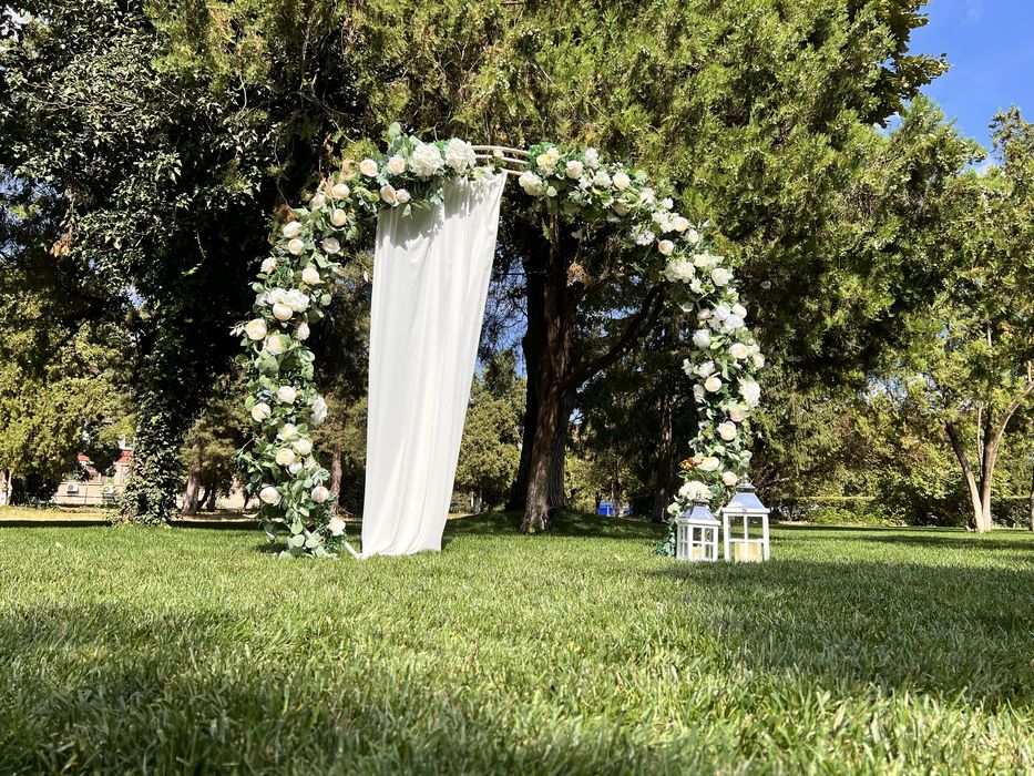 Photocorner panou foto arcada semiluna aripi inger nunta botez