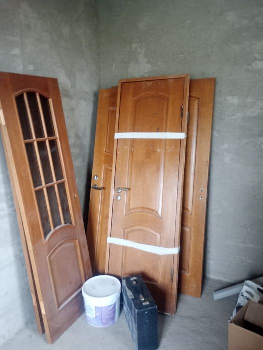 Дверь чистое дерево