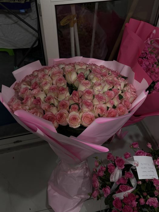 Букет, голандскиые розы 101 щтук