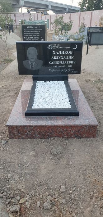 Qabr tosh qabriston uchun toshlar granit va mramirdan