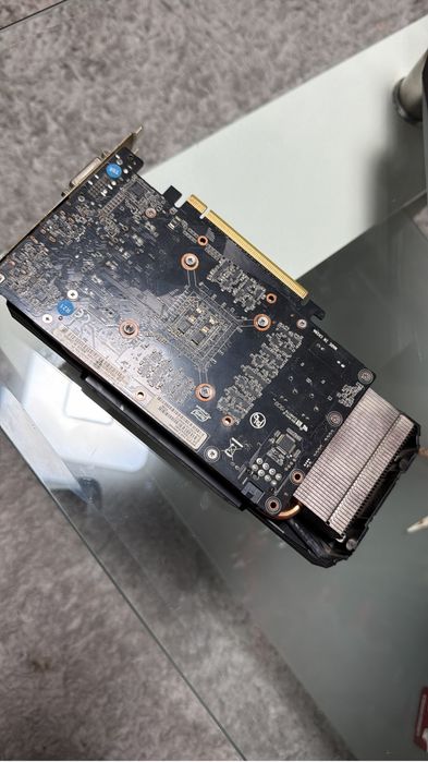 Vand placa Nividia Geforce  2060